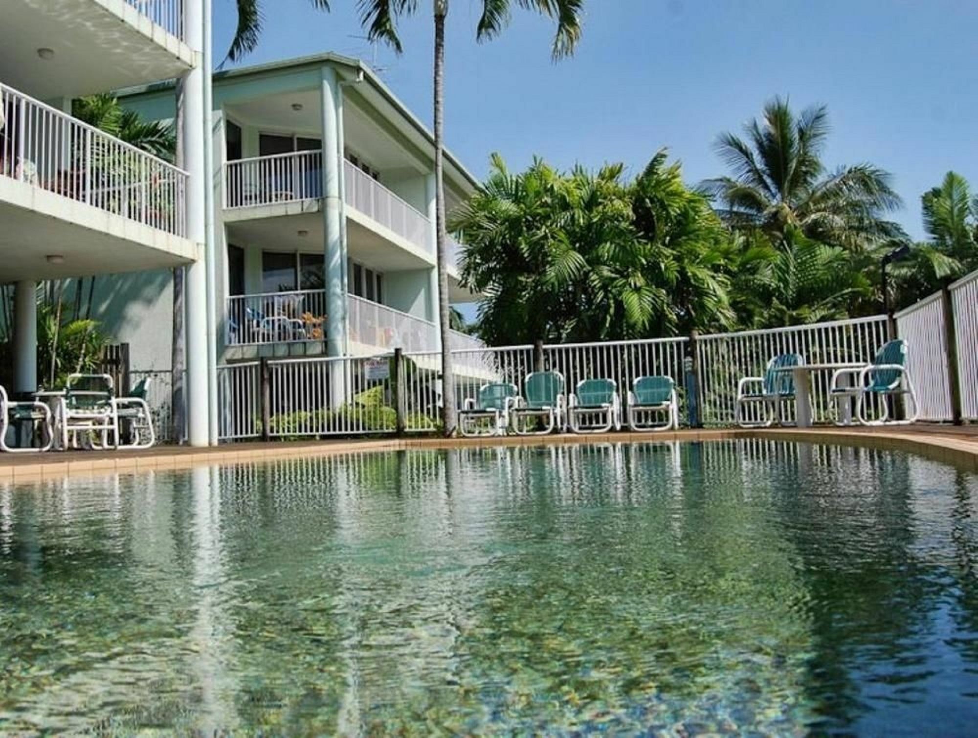 On The Beach Apartments Trinity Beach Buitenkant foto