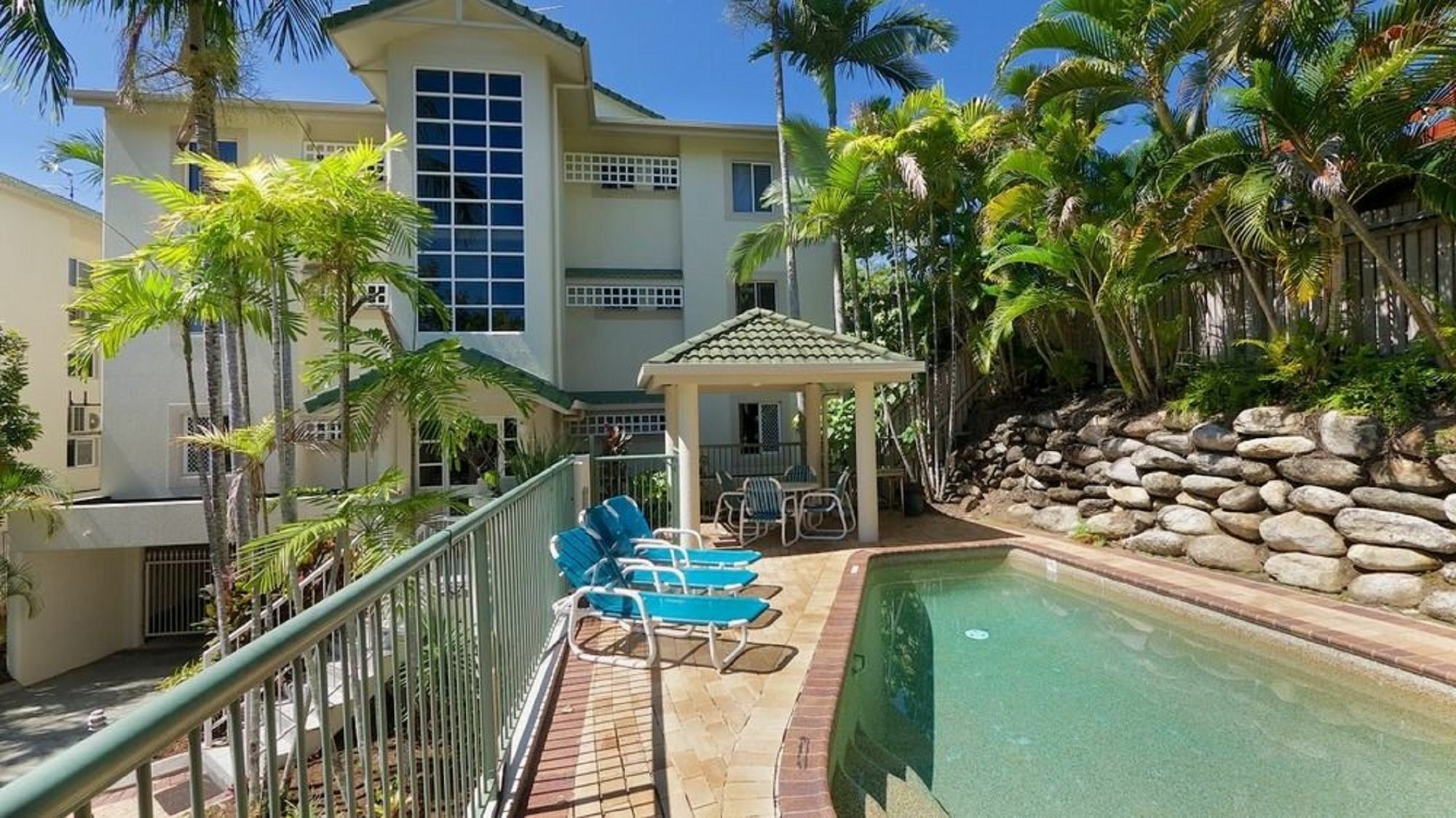 On The Beach Apartments Trinity Beach Buitenkant foto